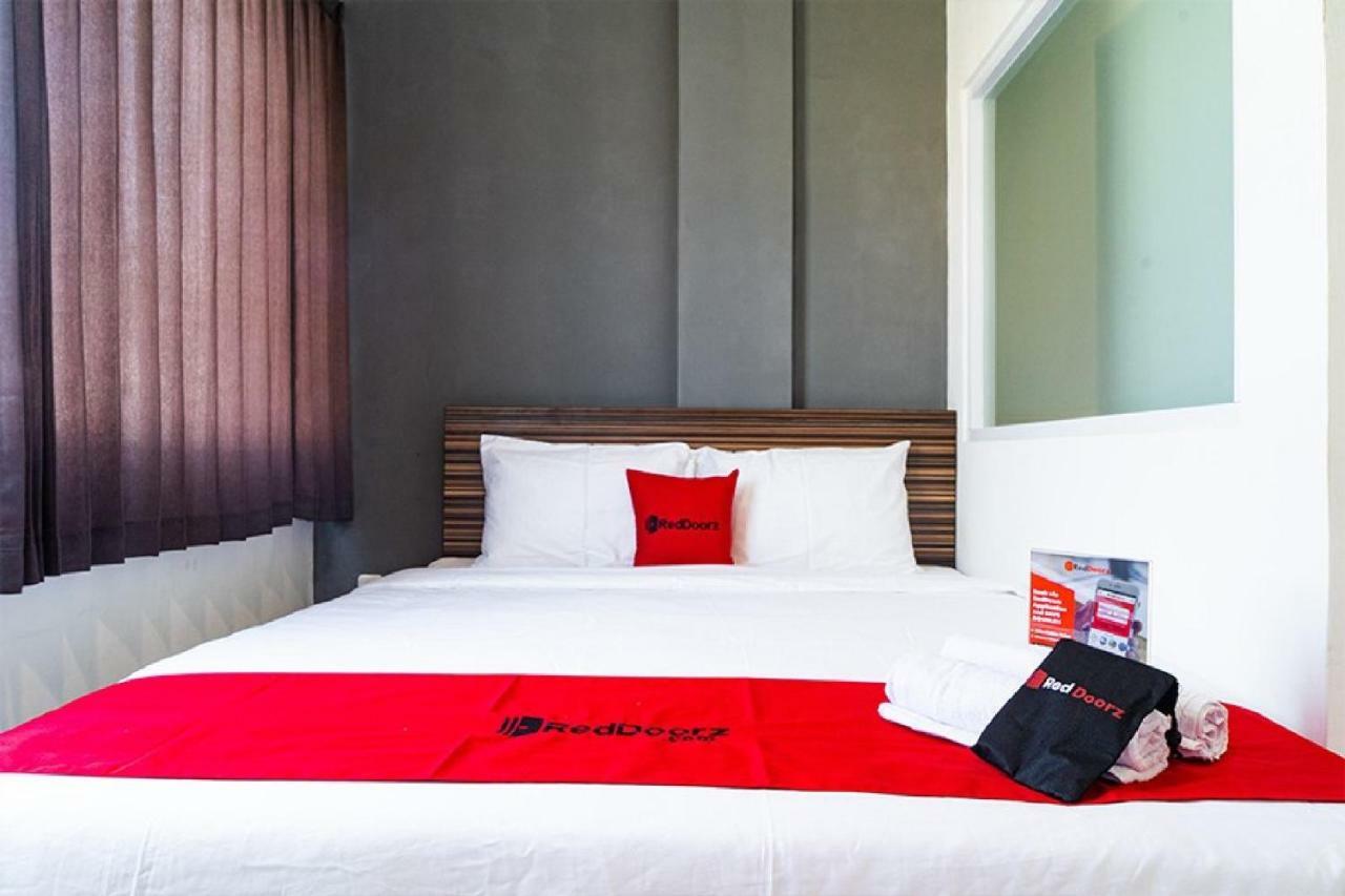 Reddoorz Near Seasons City Mall 雅加达 外观 照片