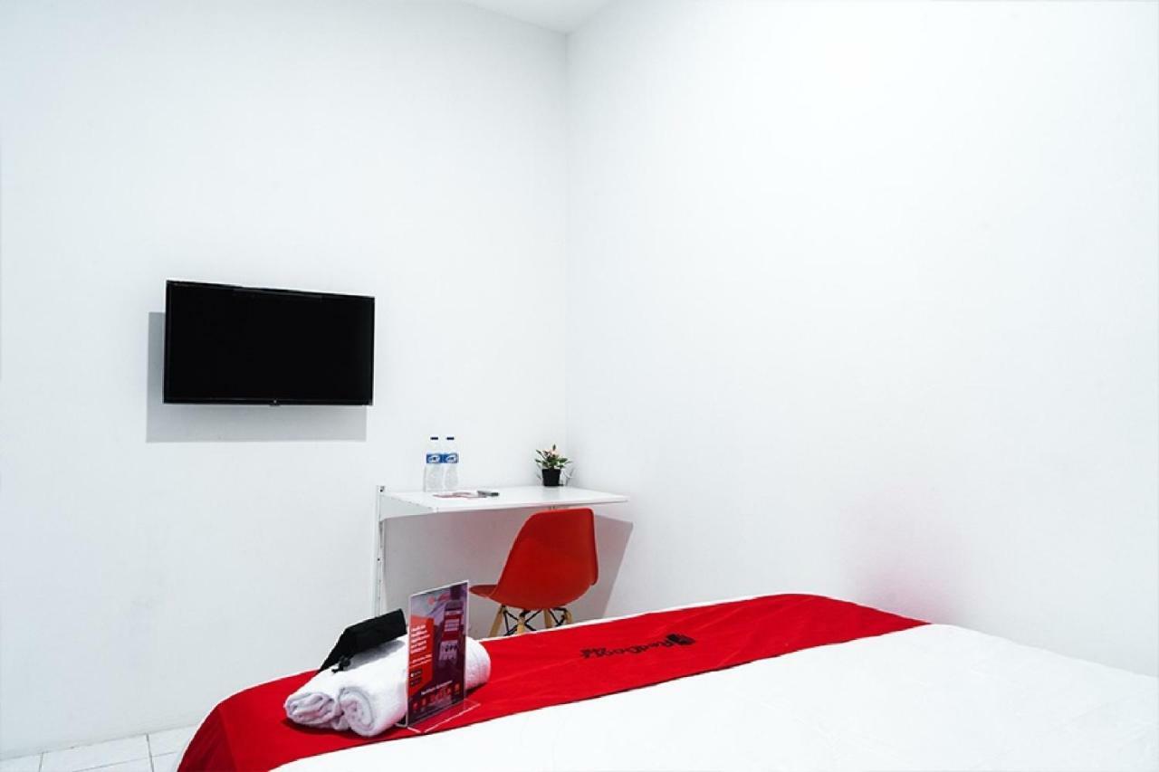 Reddoorz Near Seasons City Mall 雅加达 外观 照片